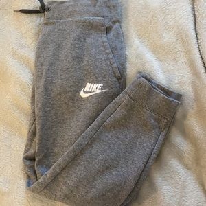 Girls Nike sweatpants